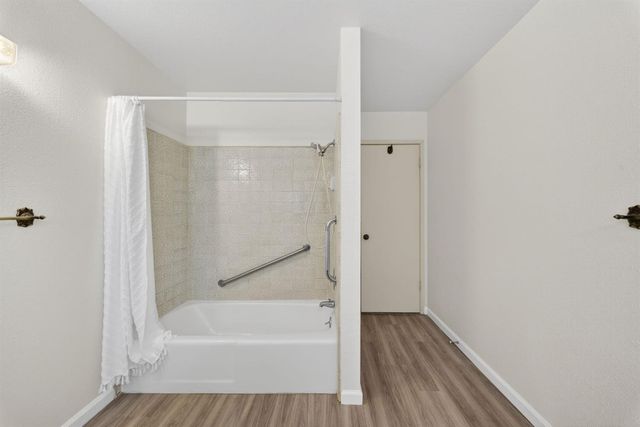 83 2nd Street, Clovis, CA 93612