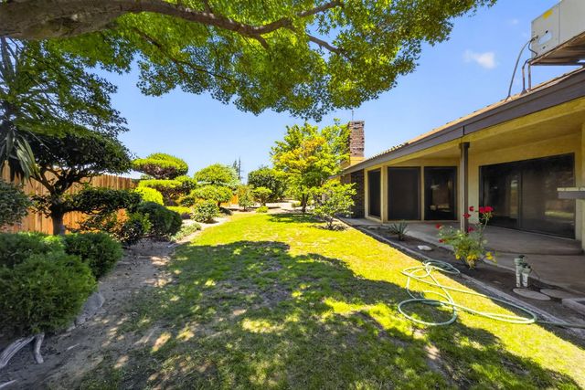 83 2nd Street, Clovis, CA 93612