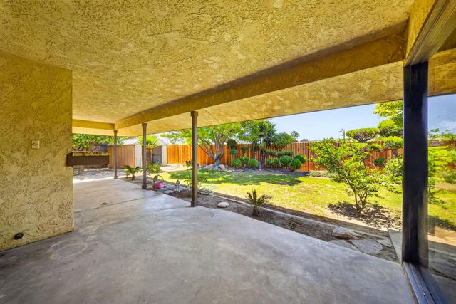 83 2nd Street, Clovis, CA 93612