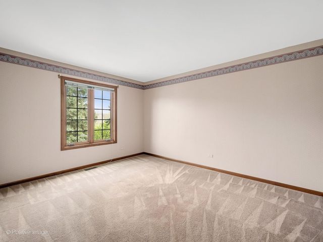 2S517 Danbury Drive, Glen Ellyn, IL 60137