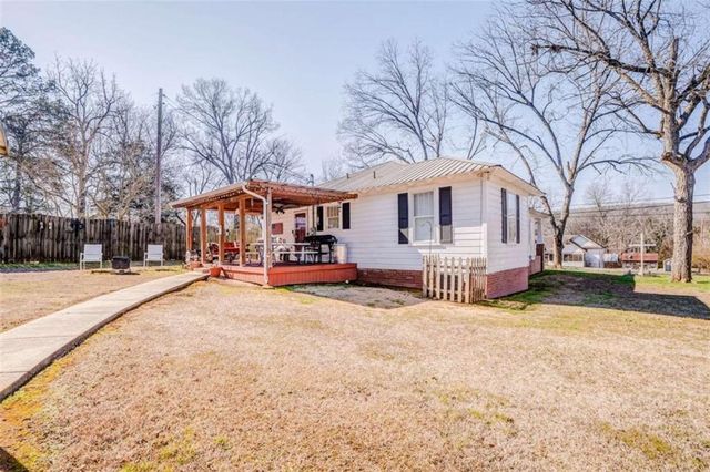 791 Park SE Avenue, Lindale, GA 30147