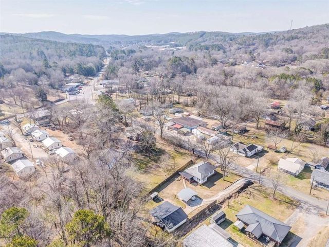 791 Park SE Avenue, Lindale, GA 30147