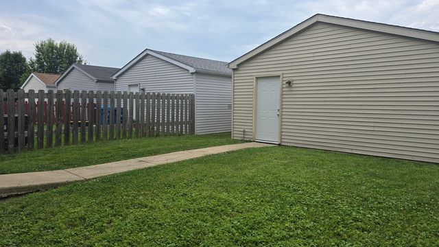 2053 Grayhawk Drive, Aurora, IL 60503