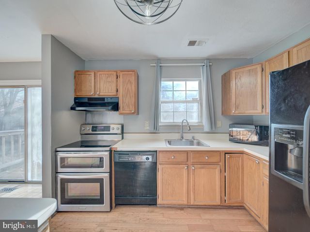 3007 CHRISTINA LYNN CT, Temple Hills, MD 20748