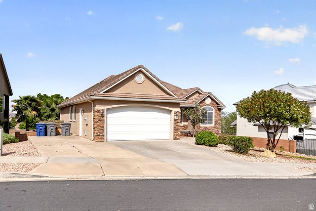 3560 PRICE HILLS DR, St. George, UT 84790