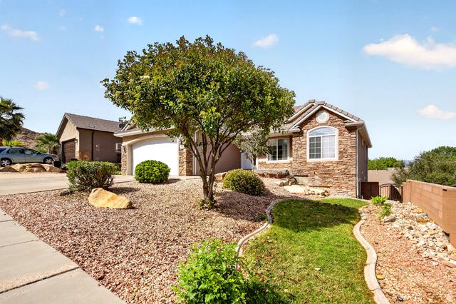 3560 PRICE HILLS DR, St. George, UT 84790