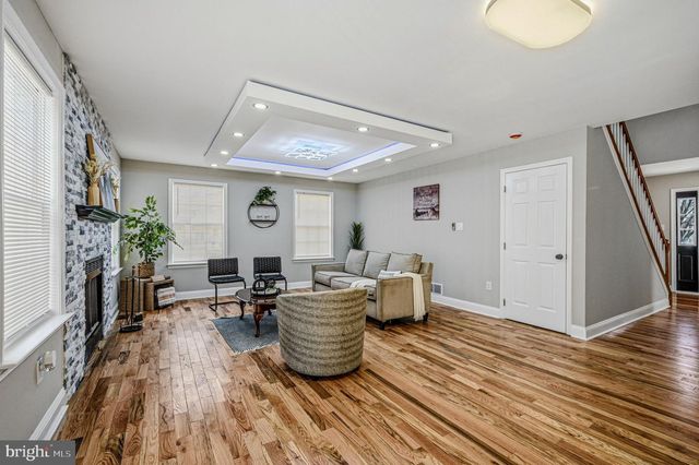 18 MAPLESHADE RD, Newark, DE 19702