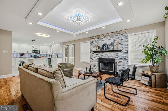 18 MAPLESHADE RD, Newark, DE 19702