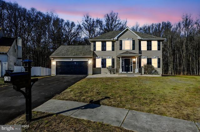 18 MAPLESHADE RD, Newark, DE 19702