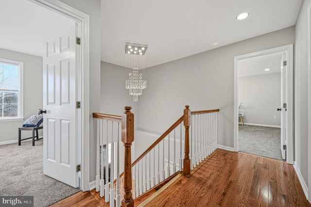 18 MAPLESHADE RD, Newark, DE 19702