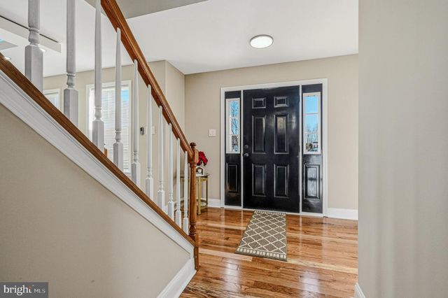 18 MAPLESHADE RD, Newark, DE 19702