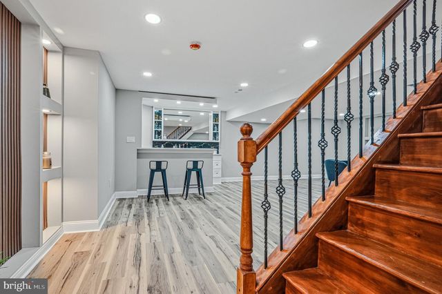 18 MAPLESHADE RD, Newark, DE 19702