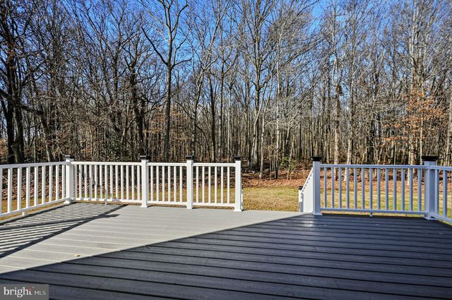 18 MAPLESHADE RD, Newark, DE 19702