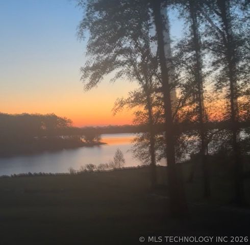 2087 E McGill Circle, Eufaula, OK 74432
