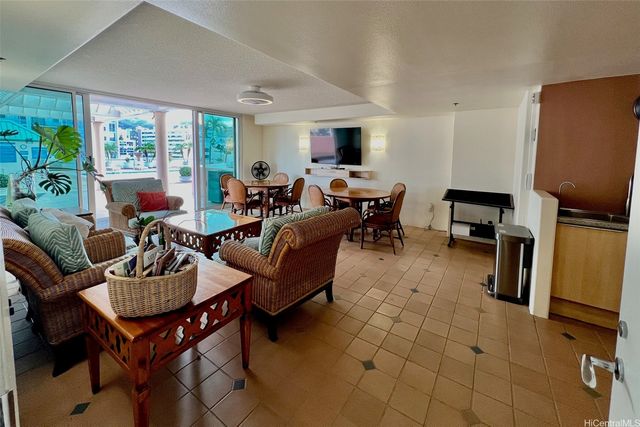 801 S King Street 2903, Honolulu, HI 96813