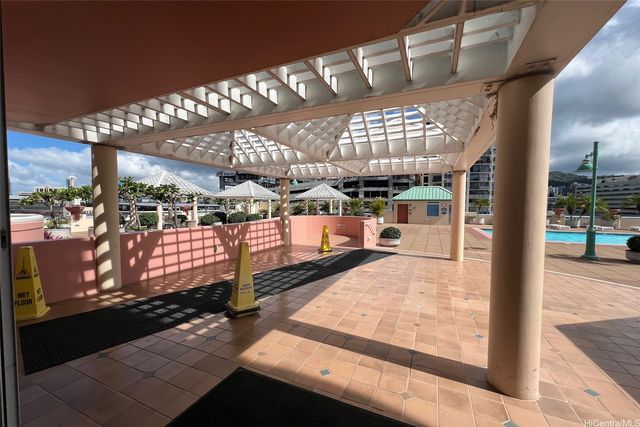 801 S King Street 2903, Honolulu, HI 96813