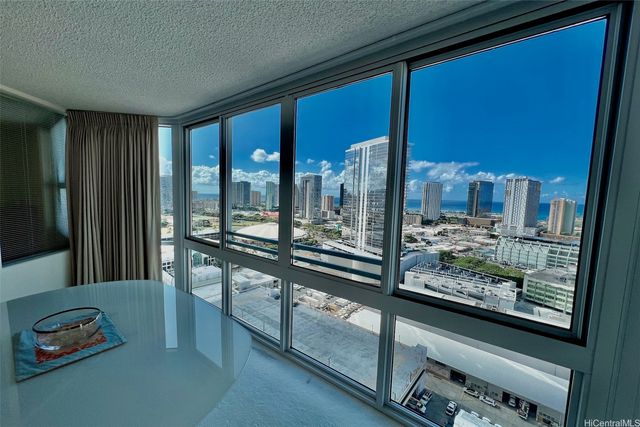 801 S King Street 2903, Honolulu, HI 96813