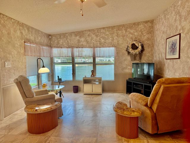 1704 SW 35th Circle, Okeechobee, FL 34974