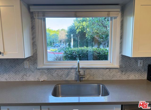 4443 Saugus Avenue 1, Sherman Oaks, CA 91403