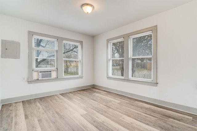 3731 Ave Avenue N, Fort Worth, TX 76105