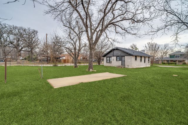 3731 Ave Avenue N, Fort Worth, TX 76105