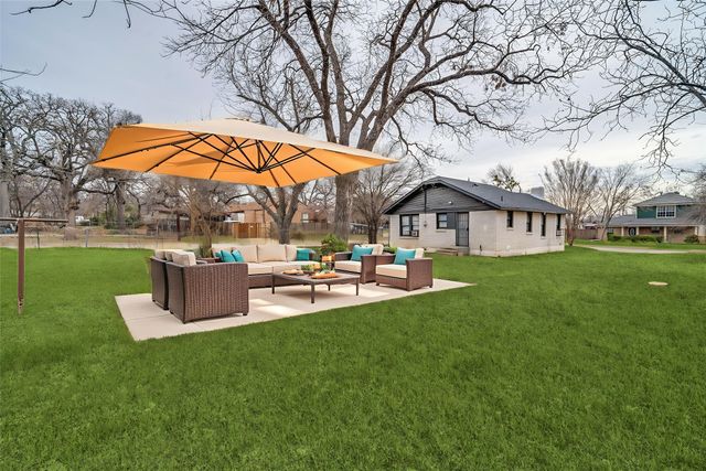 3731 Ave Avenue N, Fort Worth, TX 76105