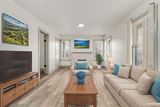 3731 Ave Avenue N, Fort Worth, TX 76105