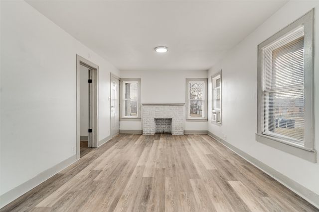 3731 Ave Avenue N, Fort Worth, TX 76105