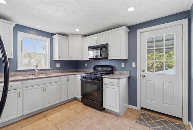 6417 Helen St., South Park, PA 15129