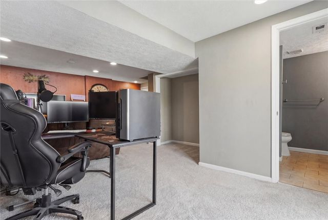 6417 Helen St., South Park, PA 15129