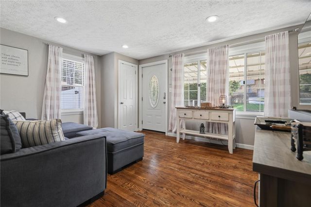 6417 Helen St., South Park, PA 15129