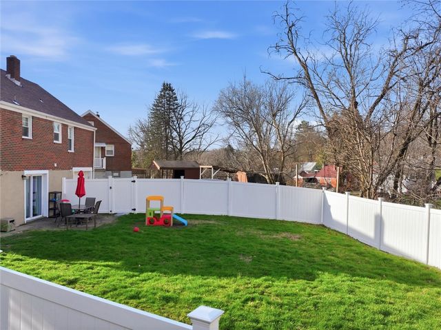6417 Helen St., South Park, PA 15129