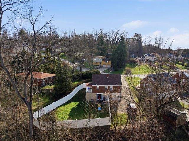 6417 Helen St., South Park, PA 15129