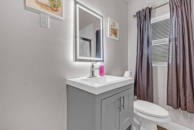 1723 S PERKINS RD, Memphis, TN 38117