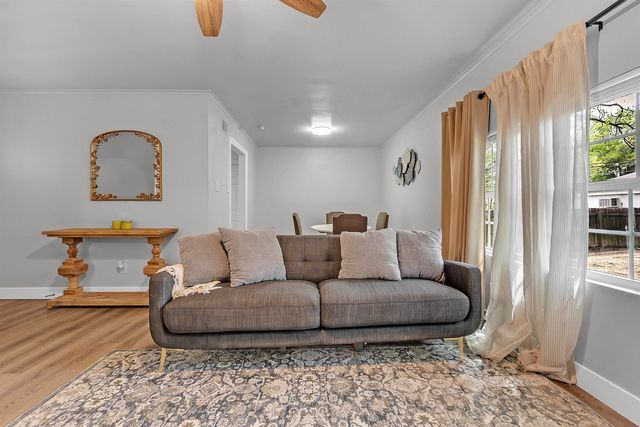 1723 S PERKINS RD, Memphis, TN 38117