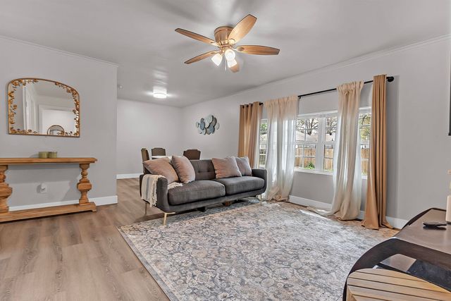 1723 S PERKINS RD, Memphis, TN 38117