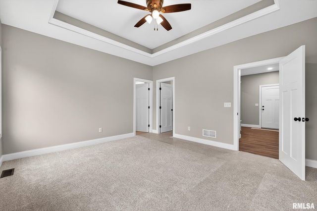 1617 KENSINGTON Drive, Washington, IL 61571