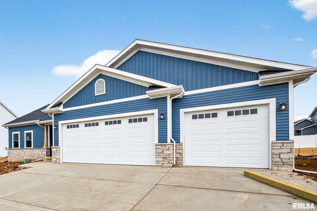 1617 KENSINGTON Drive, Washington, IL 61571