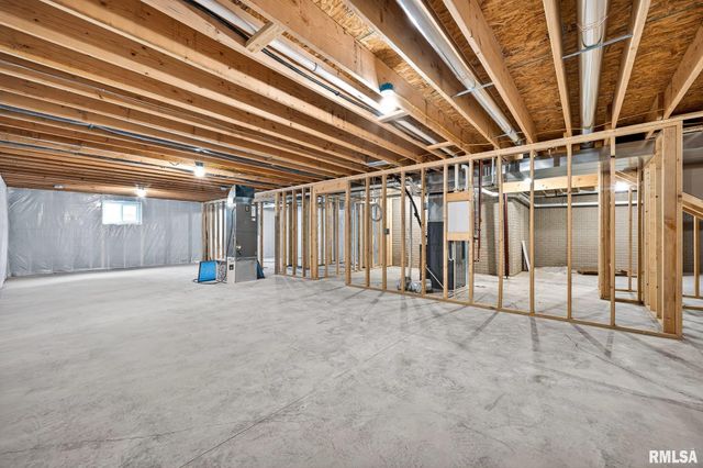 1617 KENSINGTON Drive, Washington, IL 61571