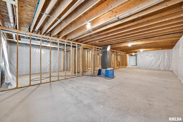 1617 KENSINGTON Drive, Washington, IL 61571