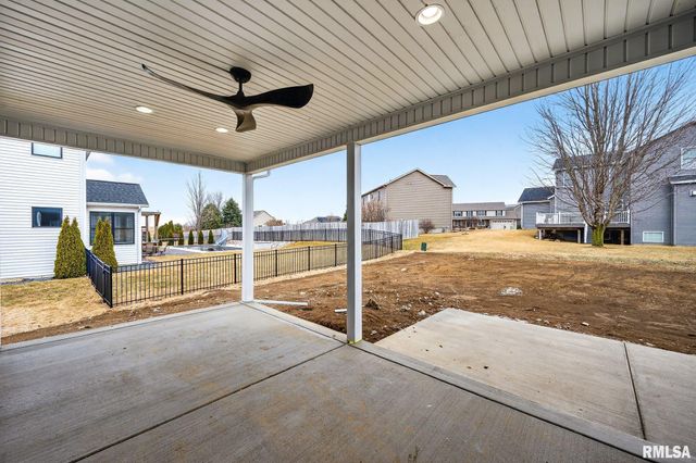 1617 KENSINGTON Drive, Washington, IL 61571