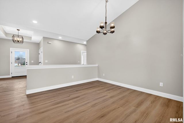 1617 KENSINGTON Drive, Washington, IL 61571