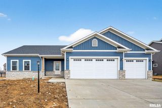 1617 KENSINGTON Drive, Washington, IL 61571