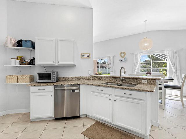 4006 2ND AVENUE E, Bradenton, FL 34208