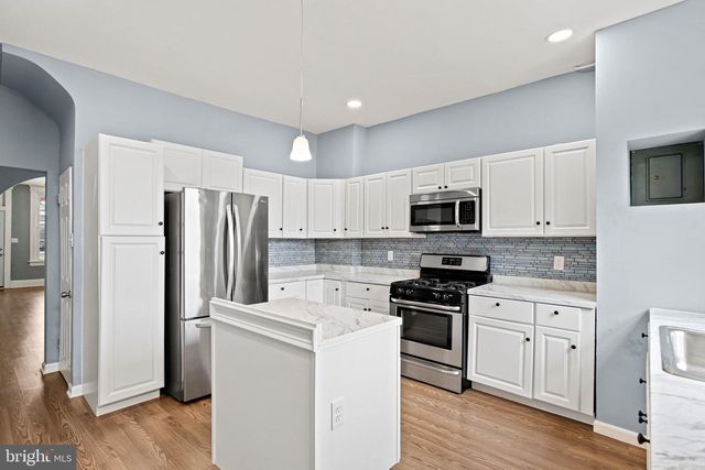 2811 ERDMAN AVE, Baltimore, MD 21213