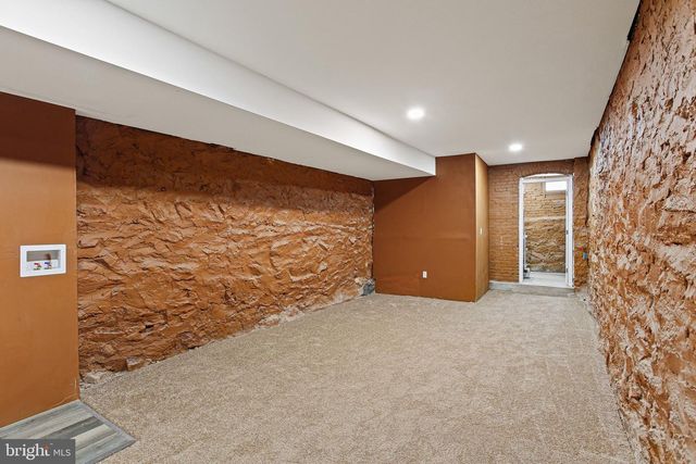 2811 ERDMAN AVE, Baltimore, MD 21213