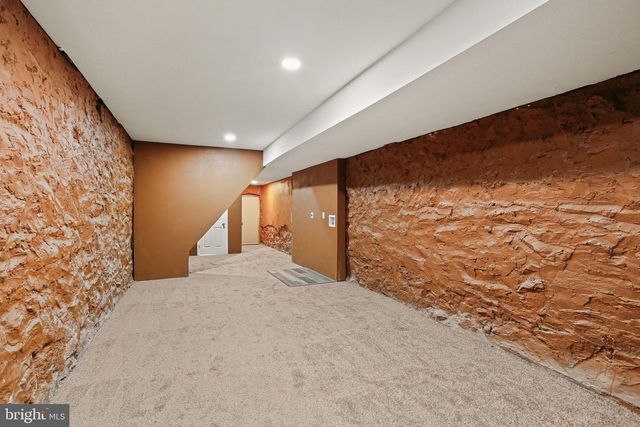 2811 ERDMAN AVE, Baltimore, MD 21213