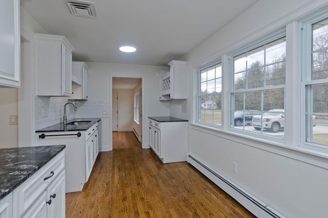 1066 Piper Rd, West Springfield, MA 01089