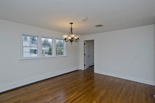 1066 Piper Rd, West Springfield, MA 01089