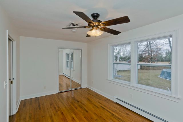 1066 Piper Rd, West Springfield, MA 01089